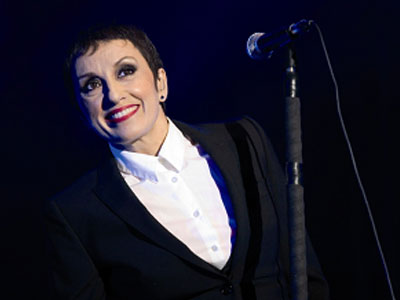 Η Luz Casal στο Μέγαρο Μουσικής