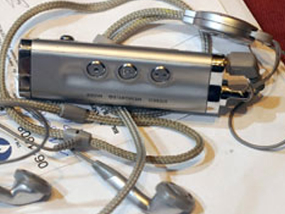 Αγόρασε MP3 με αρχεία του αμερικανικού στρατού