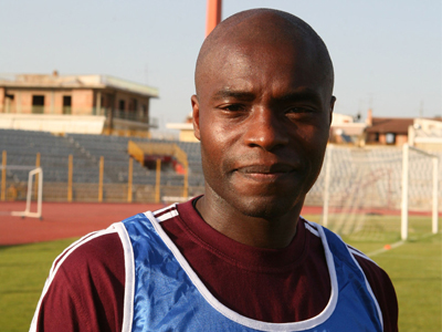 Τέλος ο Μπενζά από τη Λάρισα