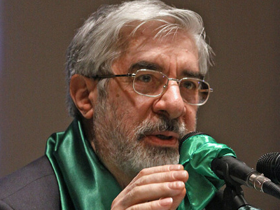 Mosavi: Παράνομη η κυβέρνηση Ahmadinejad