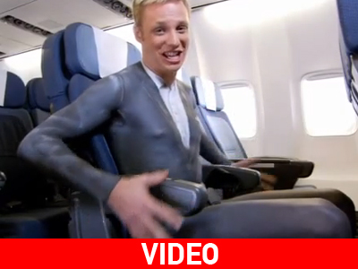 Γυμνές… οδηγίες ασφάλειας πτήσης