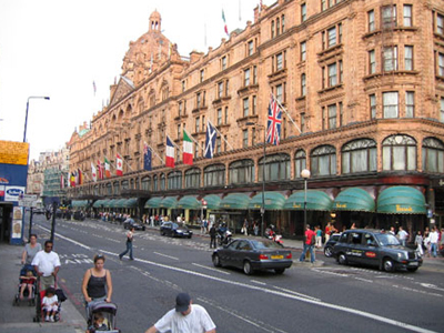 Μνημείο του Michael Jackson στο Harrods του Λονδίνου