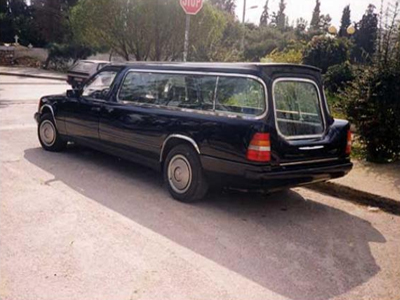 Έκλεψαν τη νεκροφόρα και το νεκρό!