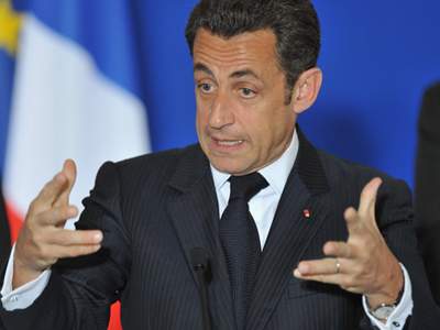 Ο Νικολά Σαρκοζί ”στόλισε” Ομπάμα, Θαπατέρο και Μέρκελ