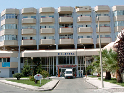 Ηλικιωμένος έπεσε από το μπαλκόνι του σπιτιού του