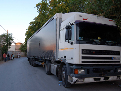 Μετέφερε λαθρομετανάστες σε νταλίκα με τρόφιμα