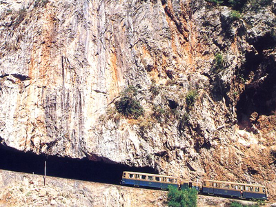 Ανεστάλησαν τα δρομολόγια του οδοντωτού λόγω κατολίσθησης