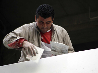 Συνεχίζει να «κόβει στροφές» η οικοδομή