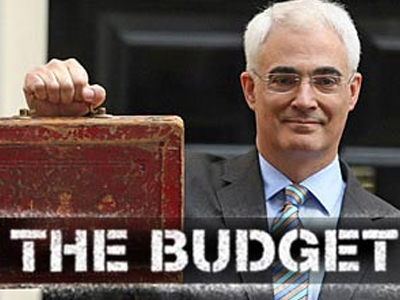 Στοιχηματίζουν πόσες φορές ο Βρετανός υπουργός Οικονομικών θα πει ”συγγνώμη”