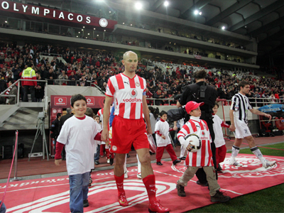 Στη Θεσσαλονίκη ο Ολυμπιακός κάτω από δρακόντεια μέτρα ασφαλείας