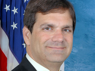 Επιστολή στην Κοντολίζα Ράϊς απο ομογενή βουλευτή