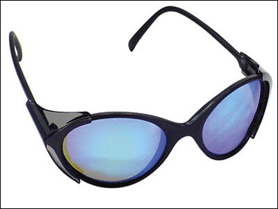 Διέρρηξαν κατάστημα οπτικών