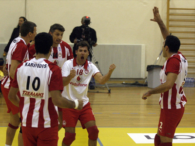 Στους “16” του Συνομοσπονδίας ο Ολυμπιακός