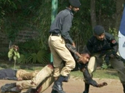 Επίθεση αυτοκτονίας στο Πακιστάν με νεκρούς αστυνομικούς