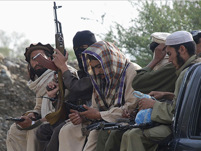 Το Πακιστάν εξαπέλυσε επίθεση στους Ταλιμπάν