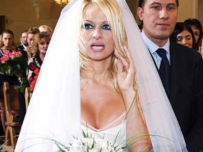 Για 4η φορά νύφη η Πάμελα Άντερσον