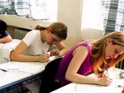 Οι απαντήσεις των θεμάτων στα Μαθηματικά  και τη Λογοτεχνία Κατεύθυνσης