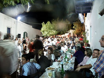 Ο Τσίπρας είναι για τα πανηγύρια