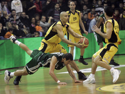 Καθαίρεσε τον «αυτοκράτορα» το Μαρούσι, 80-70 τον ΠΑΟ