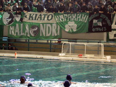 Πρωτοφανή επεισόδια στο παιχνίδι πόλο Παναθηναϊκού – Ολυμπιακού