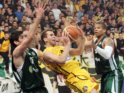 Εκτός πλέι οφ η ΑΕΚ, έχασε 79-70 από τον Παναθηναϊκό