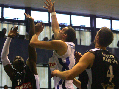 Νίκη-παραμονής το Αιγάλεω, 78-74 τον ΠΑΟΚ