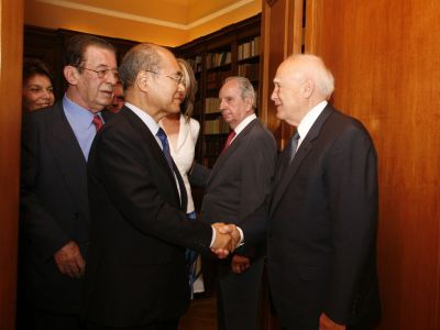 Συναντήσεις Κ. Παπούλια με ξένους ηγέτες και προσωπικότητες