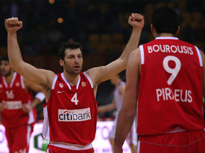 Έμεινε «ζωντανός» ο Ολυμπιακός