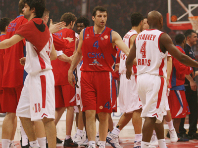 “Δεν φεύγει ο Παπαλουκάς”, λένε στην ΤΣΣΚΑ