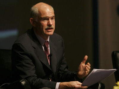 Παπανδρέου: Κατέρρευσε ο μύθος της αγοράς, ήρθε η ώρα του κράτους