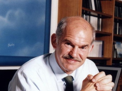 Σαρωτικές αλλαγές στη φορολογία προετοιμάζει ο Παπανδρέου