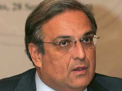 Υπό κυβερνητική «επιτήρηση» ο Γ. Παπαθανασίου με το …καλημέρα