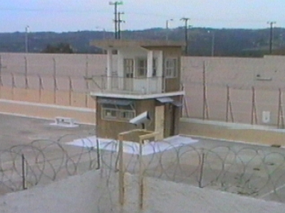 Προσπάθησε να αποδράσει σκάβοντας τούνελ