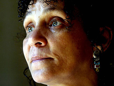 Νεκρή ακτιβίστρια κατά της παράνομης οπλοχρησίας