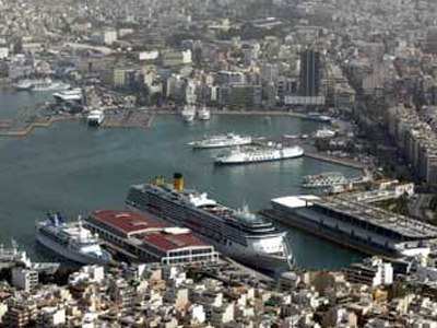 Ανασύρθηκε πτώμα ανδρός από το λιμάνι του Πειραιά