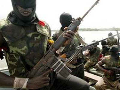 Πρωτοβουλία Α. Παπαληγούρα για διεθνή πειρατεία