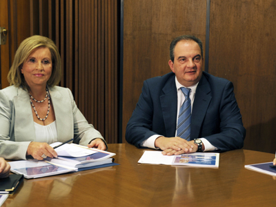 «Νυστέρι» βάζει η κυβέρνηση στις δαπάνες για υγεία και κοινωνική ασφάλιση