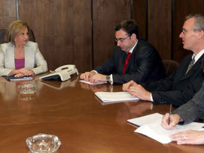 Αποστάσεις Πετραλιά από τις συνταγές του ΔΝΤ