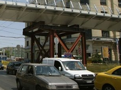 «Βουτιά» θανάτου για ηλικιωμένη στην Καλλιθέα