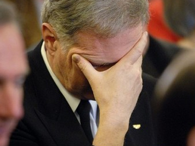 Πιλότος βιντεοσκοπούσε αεροσυνοδούς … να γδύνονται