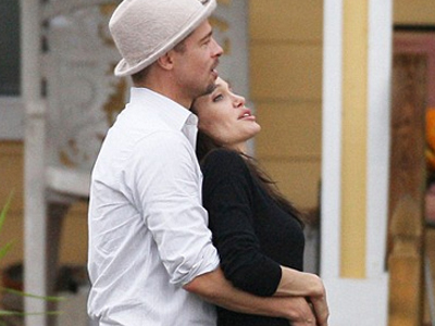 Μπραντ Πιτ: «Φτιάχνουμε μόνοι μας τα χριστουγεννιάτικα δώρα μας»