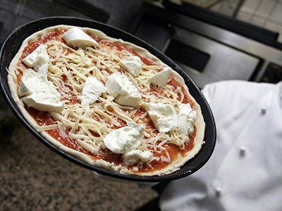 Έτοιμη πίτσα… σε τρία λεπτά