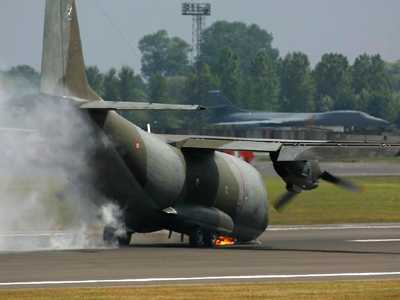 Κάηκε ζωντανό πενταμελές πλήρωμα αεροσκάφους