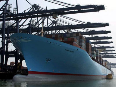 Πιο ρυπογόνα τα εμπορικά πλοία από τα αυτοκίνητα