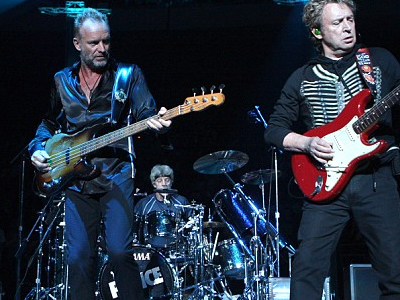 Στο τέλος… ξύρισαν τον Στινγκ