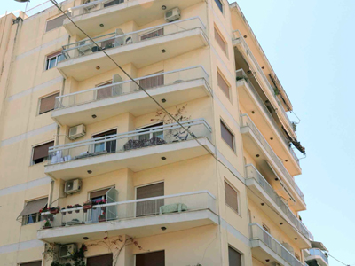 Διέρρηξαν “ολόκληρη” πολυκατοικία