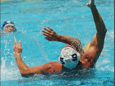 Την κοίταξαν στα μάτια