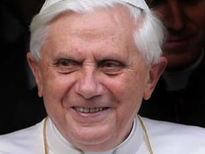 Πάπας: Τα προφυλακτικά δεν καταπολεμούν το AIDS