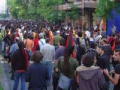 Επεισόδια στην Ναυαρίνου σε πορεία διαμαρτυρίας