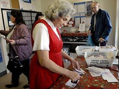 «Χρυσές δουλειές» έκανε στο ίντερνετ υπάλληλος ταχυδρομείου